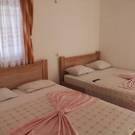 Apartments Daris Ulcinj Habitación foto